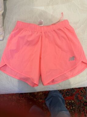 New Balance Coral Pink Women’s Athletic Shorts xs